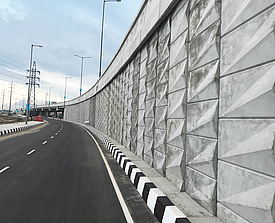 Murs routiers stables : découvrez Fortrac Panel pour la construction de routes