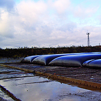 Tubes de déshydratation Soiltain sur un site de déshydratation en extérieur