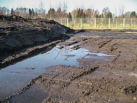 Surface de sol à faible portance en raison de la formation de flaques d'eau